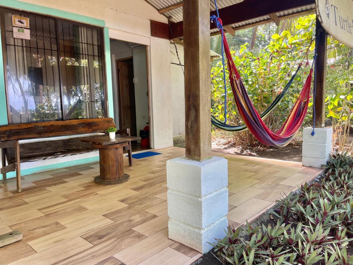 Casa Turtle Bogue Hotel Tortuguero Ngoại thất bức ảnh